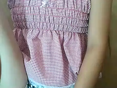 Snapshot of PinaySkinnyGirl chatting on 31, 10, 2025 PinaySkinnyGirl online show from 31, 10, 2025