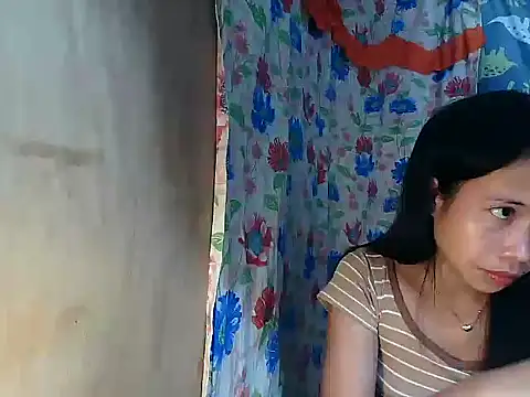 Snapshot of PinaySkinnyGirl chatting on 8, 3, 2026 PinaySkinnyGirl online show from 8, 3, 2026