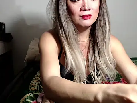 Snapshot of cum2mama chatting on 3, 4, 2026 cum2mama online show from 3, 4, 2026