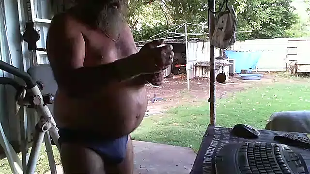 herbie010666 online show from 2, 2, 2025