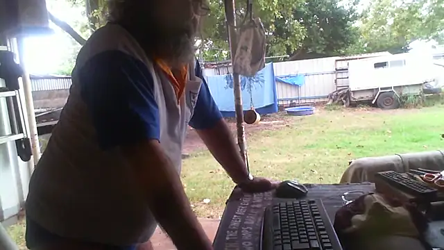 Snapshot of herbie010666 chatting on 11, 5, 2026 herbie010666 online show from 11, 5, 2026