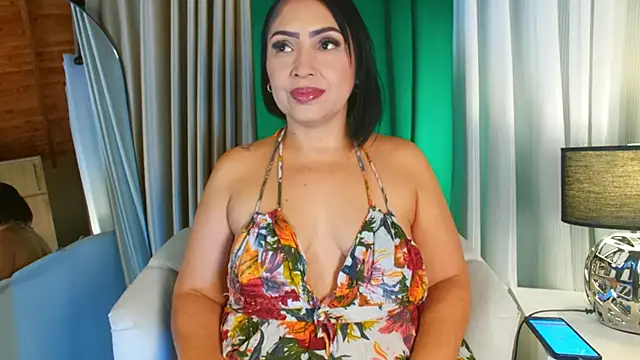 Snapshot of Madissononee chatting on 19, 9, 2025 Madissononee online show from 19, 9, 2025