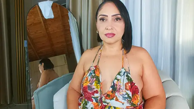 Snapshot of Madissononee chatting on 27, 9, 2025 Madissononee online show from 27, 9, 2025