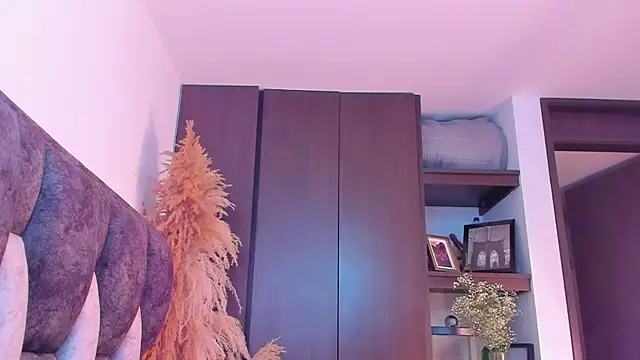 Snapshot of I_Gabriel chatting on 11, 12, 2024 I Gabriel online show from 11, 12, 2024