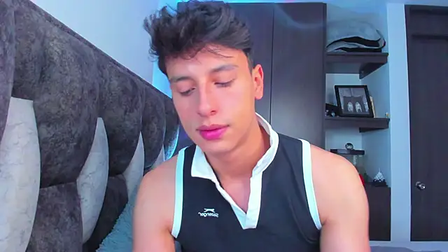 Snapshot of I_Gabriel chatting on 1, 2, 2025 I Gabriel online show from 1, 2, 2025