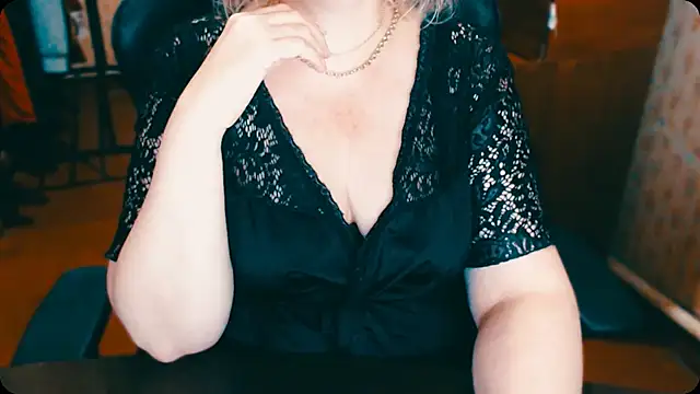 Snapshot of AlisaHot55 chatting on 5, 3, 2025 AlisaHot55 online show from 5, 3, 2025