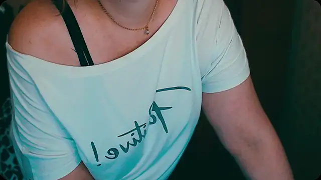 Snapshot of AlisaHot55 chatting on 3, 10, 2025 AlisaHot55 online show from 3, 10, 2025