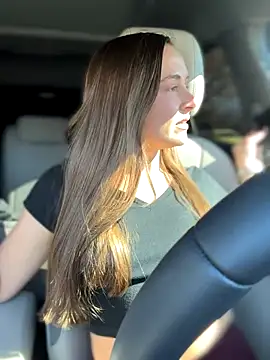 lunagirl13 online show from 24, 10, 2025