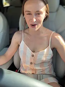 Snapshot of lunagirl13 chatting on 25, 3, 2026 lunagirl13 online show from 25, 3, 2026