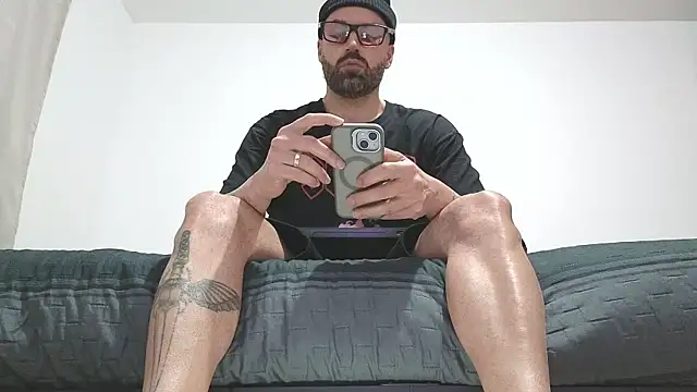 Snapshot of MattxFeet chatting on 14, 4, 2026 MattxFeet online show from 14, 4, 2026