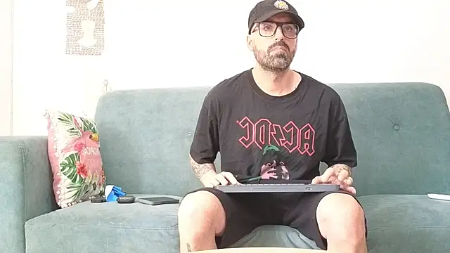 Snapshot of MattxFeet chatting on 17, 5, 2026 MattxFeet online show from 17, 5, 2026