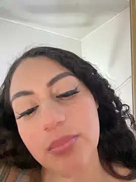 Snapshot of Hela_wet chatting on 20, 4, 2026 Hela wet online show from 20, 4, 2026