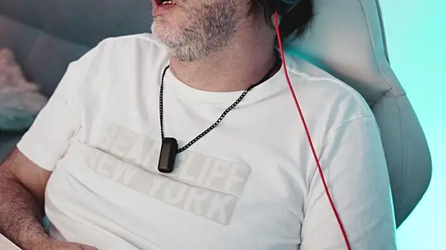 Snapshot of Sanders_White chatting on 23, 2, 2025 Sanders White online show from 23, 2, 2025