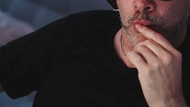 Snapshot of Sanders_White chatting on 26, 2, 2025 Sanders White online show from 26, 2, 2025