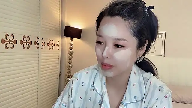 Snapshot of kk_lele chatting on 20, 6, 2026 kk lele online show from 20, 6, 2026