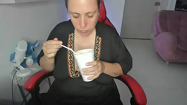 Snapshot of valery_adams1 chatting on 8, 2, 2025 valery adams1 online show from 8, 2, 2025