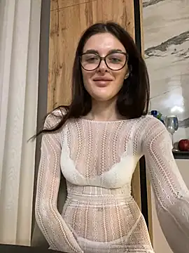 little belucci online show from 25, 12, 2024