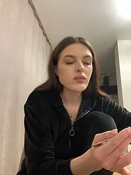 little belucci online show from 10, 3, 2025