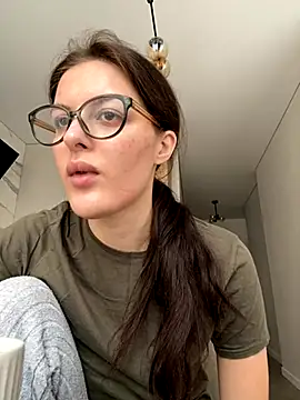 little belucci online show from 7, 10, 2025