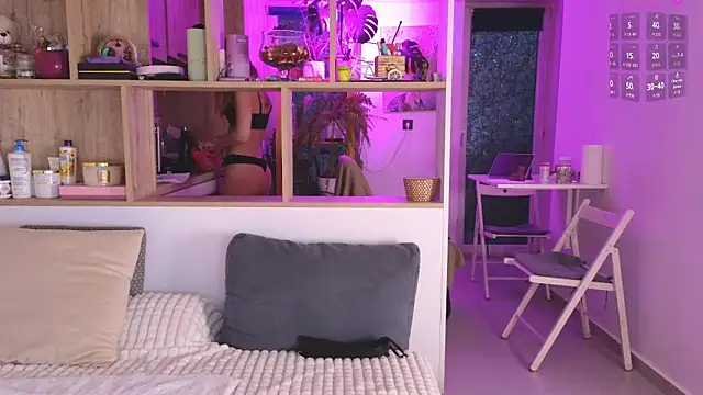 Snapshot of _alleyesonme_ chatting on 13, 2, 2026 alleyesonme online show from 13, 2, 2026