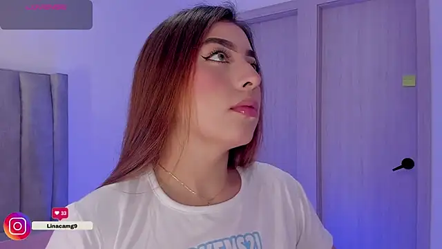 Snapshot of MaddyyLennon chatting on 10, 4, 2026 MaddyyLennon online show from 10, 4, 2026