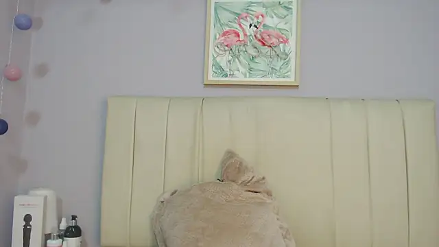 Snapshot of amy_le01 chatting on 4, 3, 2026 amy le01 online show from 4, 3, 2026