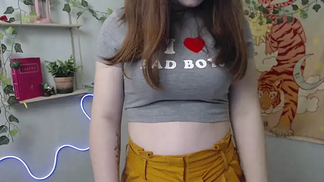 VeryVeryVeryShy  online show from 11, 4, 2026