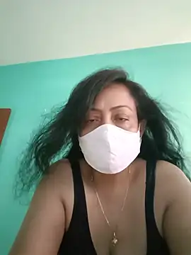 Snapshot of love_suman chatting on 6, 6, 2026 love suman online show from 6, 6, 2026