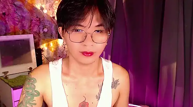 Snapshot of Sexy_Handsome_Drex chatting on 31, 12, 2024 Sexy Handsome Drex online show from 31, 12, 2024