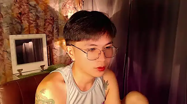 Snapshot of Sexy_Handsome_Drex chatting on 3, 2, 2025 Sexy Handsome Drex online show from 3, 2, 2025