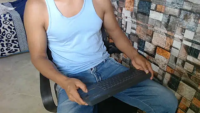 Snapshot of sexatlexx chatting on 5, 7, 2026 sexatlexx online show from 5, 7, 2026