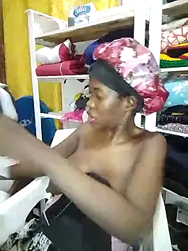 Snapshot of africanpussy22 chatting on 20, 7, 2026 africanpussy22 online show from 20, 7, 2026