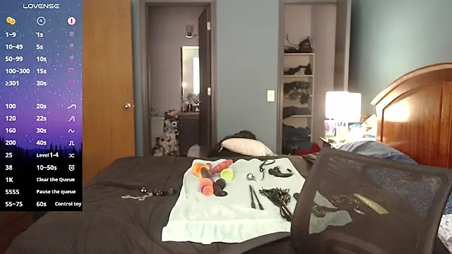 kinkywolf429 online show from 17, 1, 2025