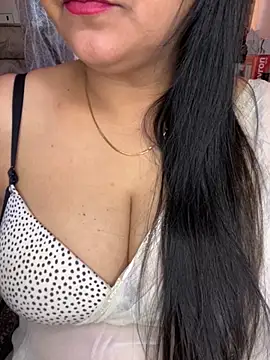 Zoya Varma004 online show from 10, 11, 2025