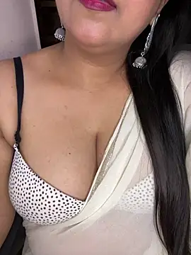 Snapshot of Zoya_Varma004 chatting on 8, 3, 2026 Zoya Varma004 online show from 8, 3, 2026