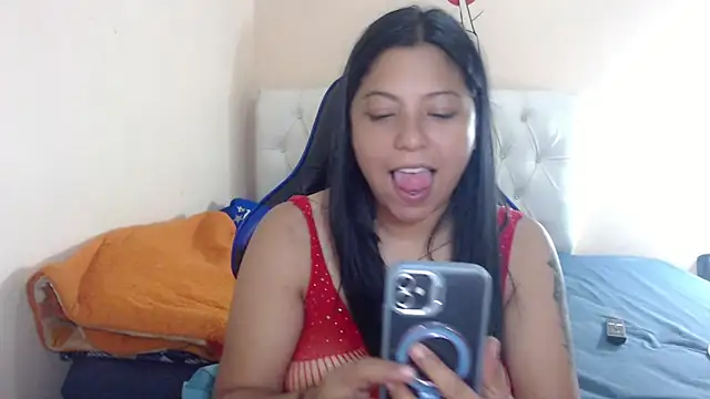 Snapshot of Leylafourniert chatting on 24, 3, 2026 Leylafourniert online show from 24, 3, 2026