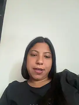 Snapshot of Leylafourniert chatting on 16, 5, 2026 Leylafourniert online show from 16, 5, 2026
