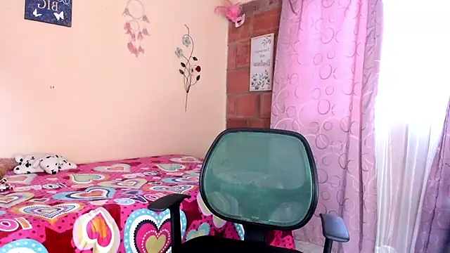 zafiro sex  online show from 9, 1, 2025