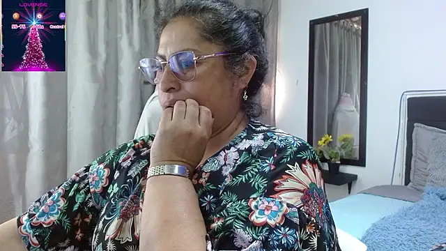 Keyla01  online show from 6, 1, 2026