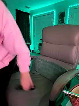 Snapshot of sage_love chatting on 4, 12, 2024 sage love online show from 4, 12, 2024