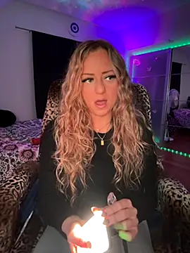 Snapshot of sage_love chatting on 18, 10, 2025 sage love online show from 18, 10, 2025