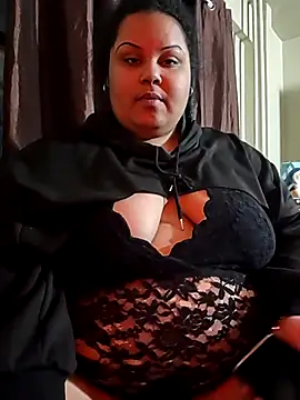 Snapshot of MissMazi chatting on 30, 11, 2025 MissMazi online show from 30, 11, 2025