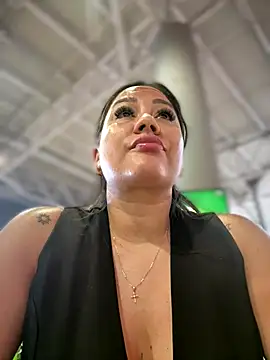 Snapshot of ValeryGrey chatting on 28, 10, 2025 ValeryGrey online show from 28, 10, 2025