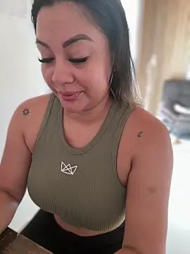 Snapshot of ValeryGrey chatting on 5, 11, 2025 ValeryGrey online show from 5, 11, 2025