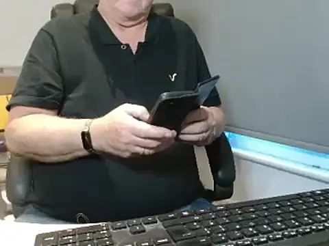 Snapshot of bigbadjon69 chatting on 27, 11, 2025 bigbadjon69 online show from 27, 11, 2025