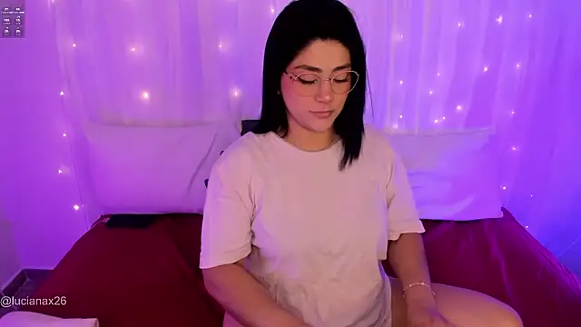 lucy26  online show from 19, 10, 2025