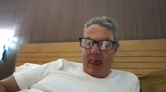 Snapshot of Oldpistolpete chatting on 6, 12, 2024 Oldpistolpete online show from 6, 12, 2024