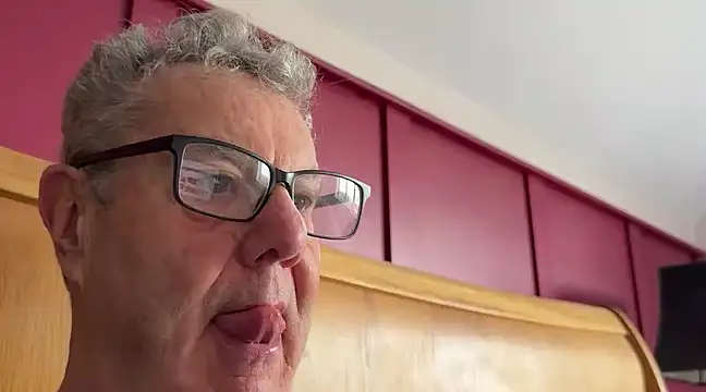 Snapshot of Oldpistolpete chatting on 16, 12, 2024 Oldpistolpete online show from 16, 12, 2024