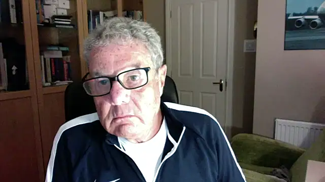 Snapshot of Oldpistolpete chatting on 6, 2, 2025 Oldpistolpete online show from 6, 2, 2025