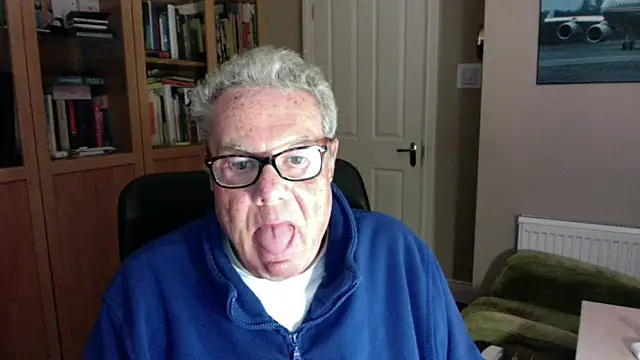 Snapshot of Oldpistolpete chatting on 7, 2, 2025 Oldpistolpete online show from 7, 2, 2025